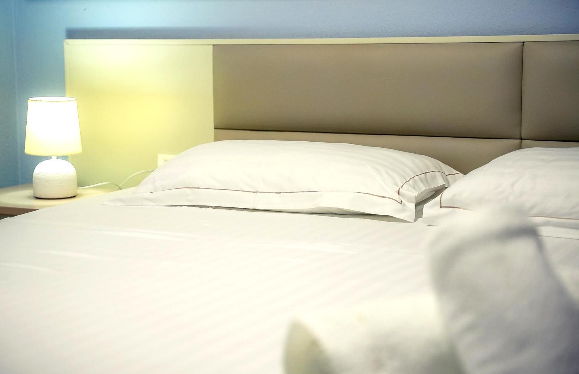 Hotel Andi ดูร์เรส ภายนอก รูปภาพ
